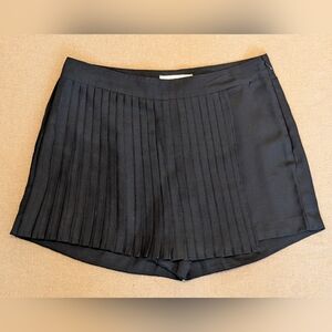 Abercrombie and Fitch Black Pleated Mini Skirt Skort